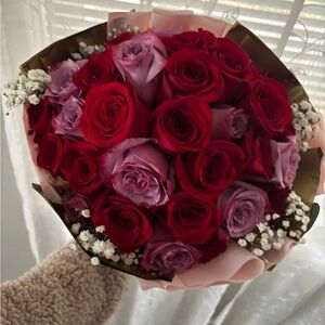 Luxurious Red and Lavender Rose Bouquet